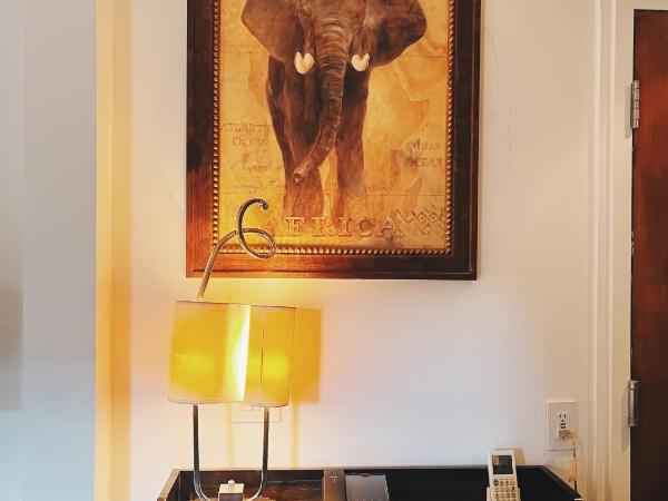 Hotel Kutuma : photo 2 de la chambre chambre supérieure lit queen-size