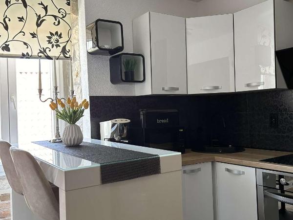 Guest House Klaudija : photo 9 de la chambre studio avec balcon - annexe