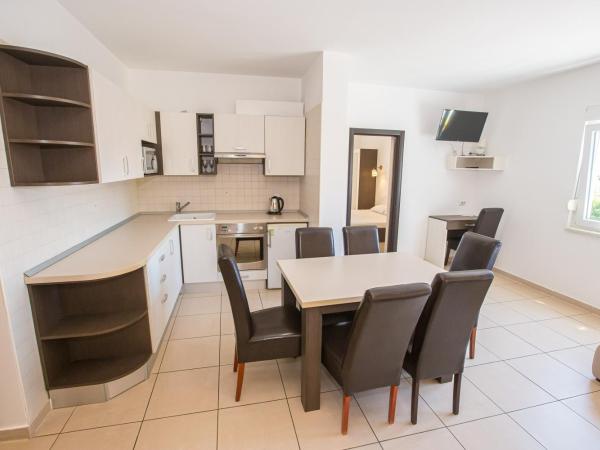 Villa Monsena : photo 3 de la chambre appartement 1 chambre confort avec vue sur la mer