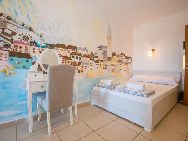 Villa Monsena : photo 1 de la chambre petite chambre double