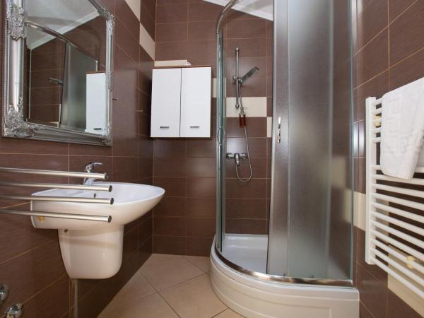 Villa Monsena : photo 5 de la chambre chambre double - vue sur mer