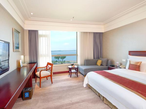 Tongli Lake View Hotel : photo 1 de la chambre chambre double – vue sur lac