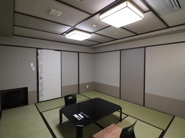 Ryokan Miyoshi : photo 9 de la chambre japanese-style room with restroom