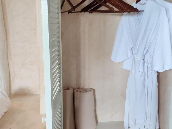 Villa Las Estrellas Tulum - located at the party zone : photo 8 de la chambre suite master face à l'océan