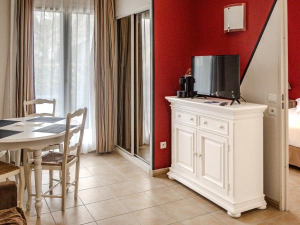 Tulip Inn Honfleur Residence & Spa : photo 7 de la chambre appartement avec terrasse