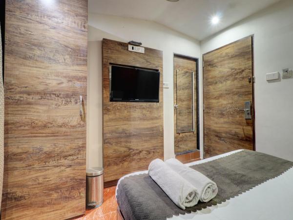 Hotel A. K. International - Fort : photo 4 de la chambre chambre double standard