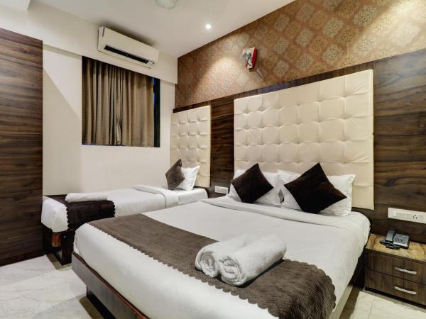 Hotel A. K. International - Fort : photo 1 de la chambre chambre triple deluxe