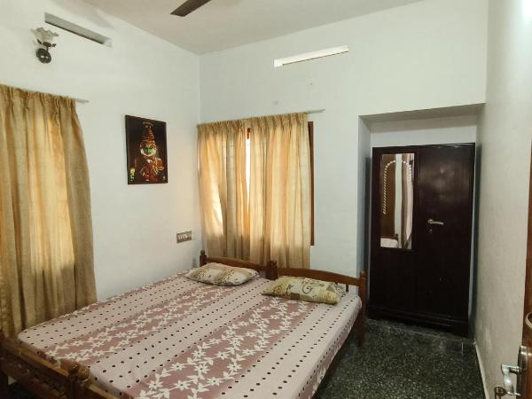 Prems Homestay : photo 1 de la chambre chambre double standard avec ventilateur