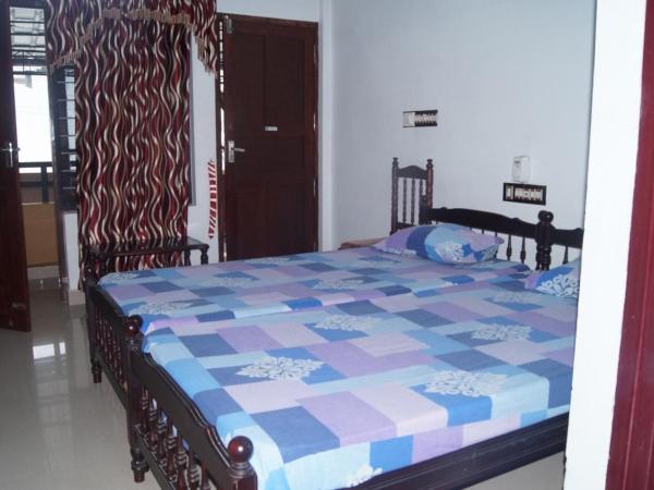 Prems Homestay : photo 4 de la chambre chambre double deluxe avec balcon