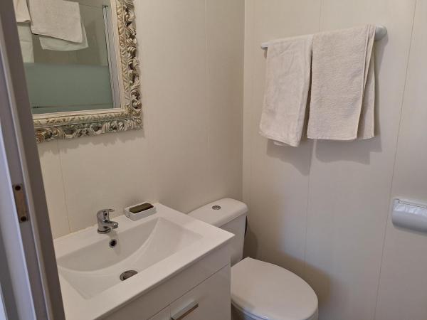 Villa Margarida : photo 2 de la chambre chambre lit queen-size - vue sur jardin