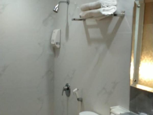 Laxston Hotel : photo 5 de la chambre chambre deluxe double ou lits jumeaux