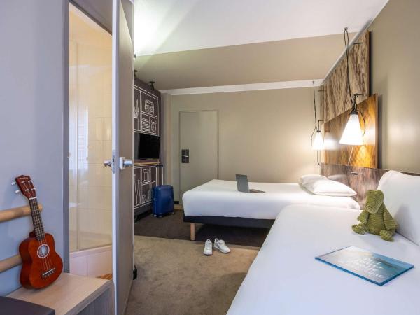 Ibis Brussels City Centre : photo 3 de la chambre chambre triple avec 1 lit double et 1 lit simple