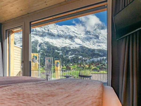 Eiger Lodge Chic : photo 1 de la chambre chambre double avec balcon