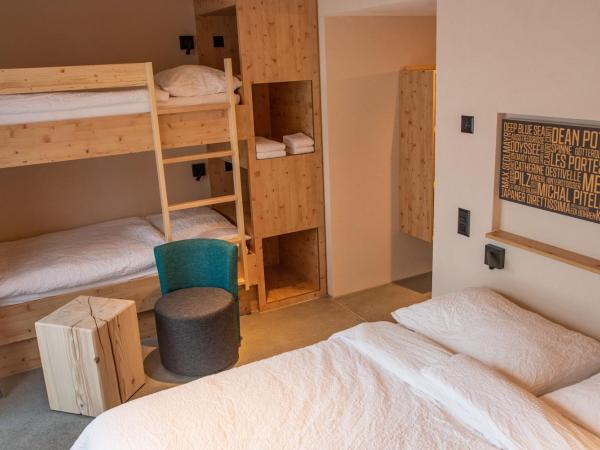 Eiger Lodge Chic : photo 3 de la chambre chambre familiale avec balcon