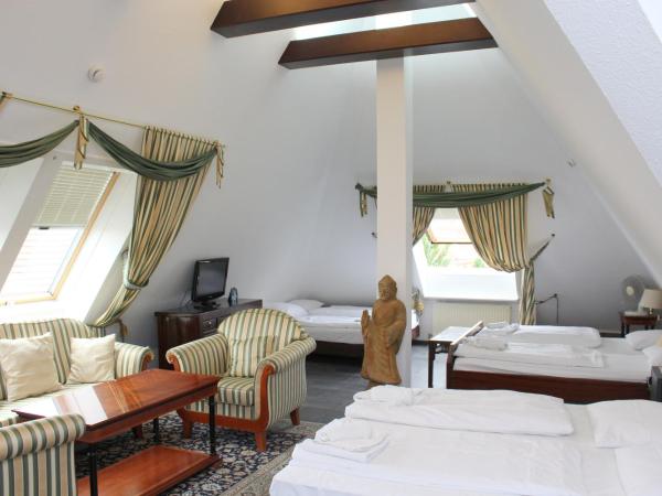 Hotel Astoria am Urachplatz : photo 9 de la chambre suite (6 adultes)