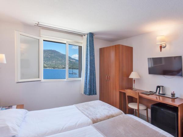 Le Neptune & Spa : photo 3 de la chambre chambre lits jumeaux - vue sur mer