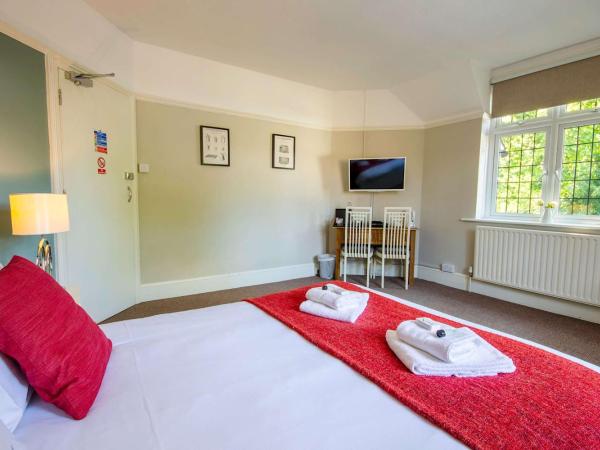 The Green W7 : photo 3 de la chambre chambre double avec salle de bains commune