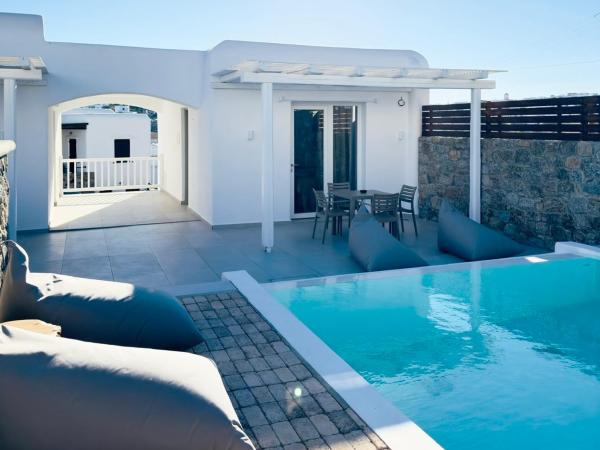 Sofos Suites Mykonos : photo 5 de la chambre suite lit queen-size - vue sur piscine