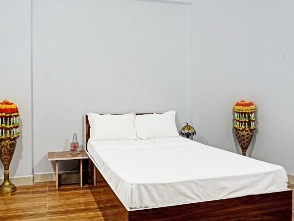 OYO 820503 Lotus Lodge And Guest House : photo 2 de la chambre chambre double standard