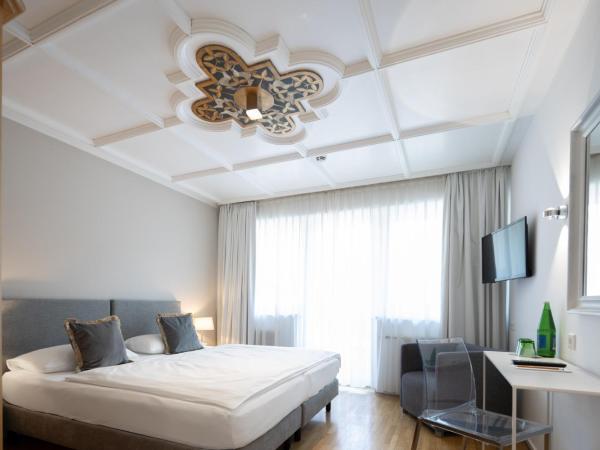 Q! Hotel Maria Theresia : photo 2 de la chambre chambre double avec balcon