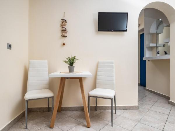 Lefkes Studios : photo 6 de la chambre studio premier