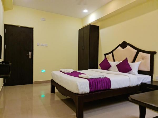 Al Noor Residency Business Class Hotel : photo 1 de la chambre chambre lit king-size deluxe