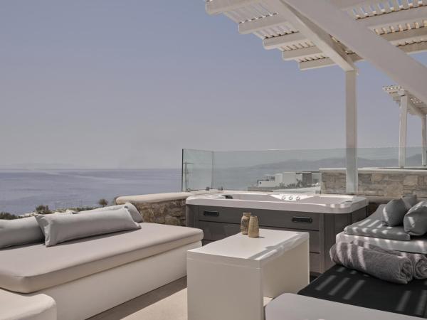 Olvos Luxury Suites Mykonos : photo 6 de la chambre deluxe suite with sea view (isida)