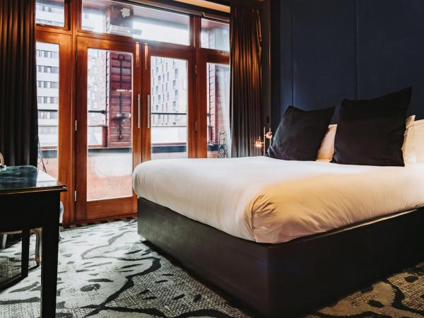 Velvet Hotel : photo 10 de la chambre chambre lit king-size avec balcon