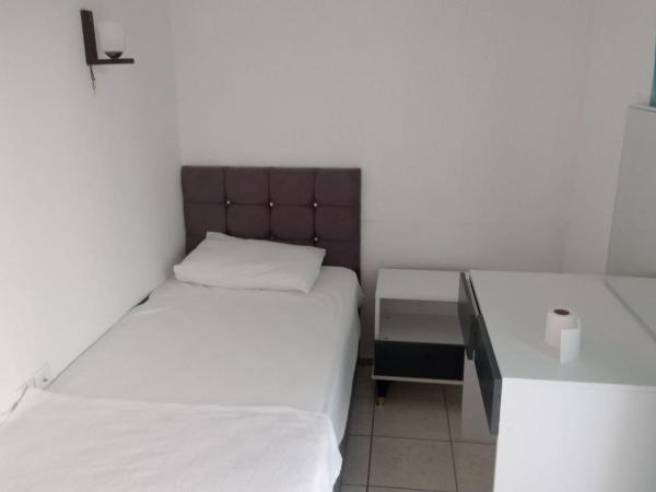 Forties Hotel Alanya : photo 1 de la chambre chambre triple