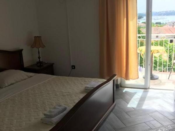 Rooms Laura : photo 1 de la chambre chambre familiale