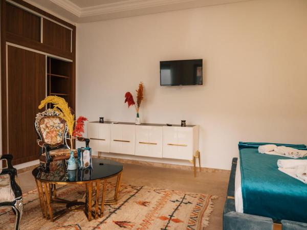 Riad Kenza : photo 5 de la chambre suite lit queen-size