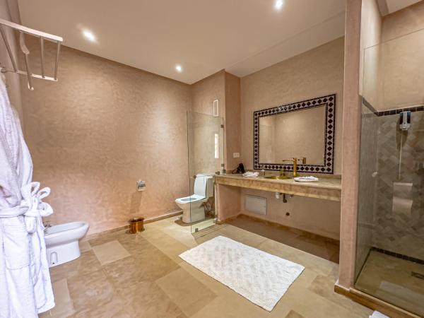 Riad Kenza : photo 7 de la chambre suite lit queen-size