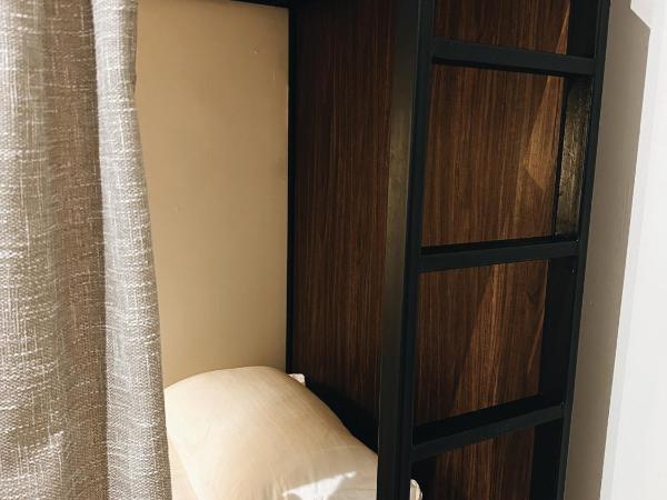 Jiran Hostel Kota Kinabalu : photo 2 de la chambre dortoir pour femmes 4 lits