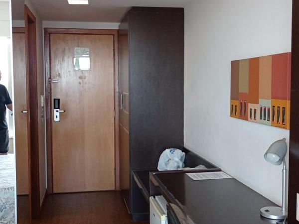 Hotel BH Savassi : photo 3 de la chambre chambre lit king-size - vue sur montagne