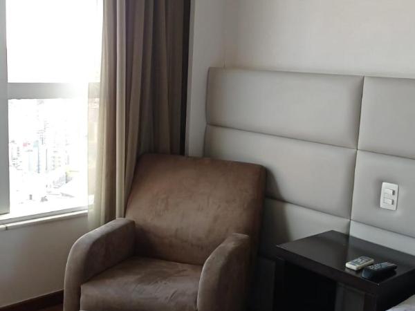 Hotel BH Savassi : photo 6 de la chambre chambre lit king-size - vue sur montagne