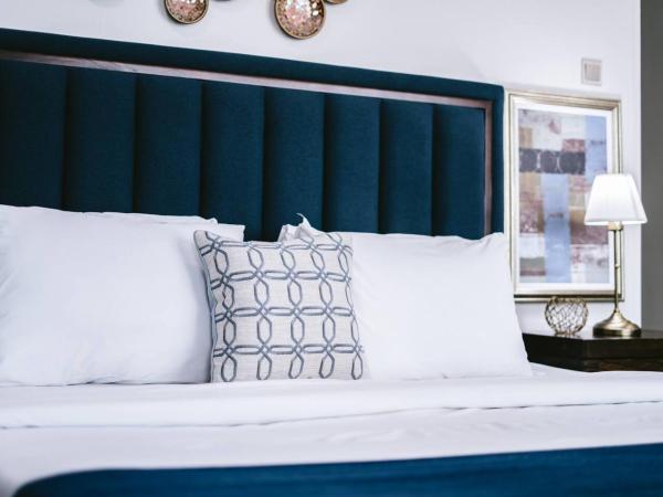 Wake Up To Sea Views In A Blue Lush Home On 51st : photo 3 de la chambre appartement