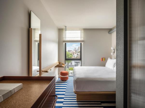 The StandardX, Melbourne : photo 5 de la chambre hébergement lit king-size standard