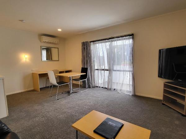 Manukau Motor Lodge : photo 5 de la chambre appartement 1 chambre avec baignoire spa