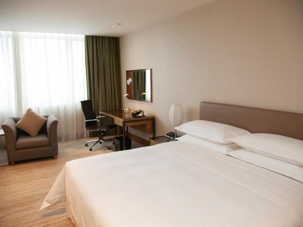 Four Points by Sheraton Shanghai, Daning : photo 3 de la chambre chambre de luxe lit king-size