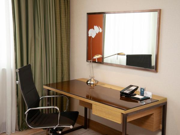 Four Points by Sheraton Shanghai, Daning : photo 1 de la chambre chambre de luxe lit king-size