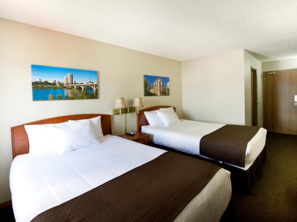 Riviera Motor Inn : photo 2 de la chambre chambre avec 2 grands lits queen-size 