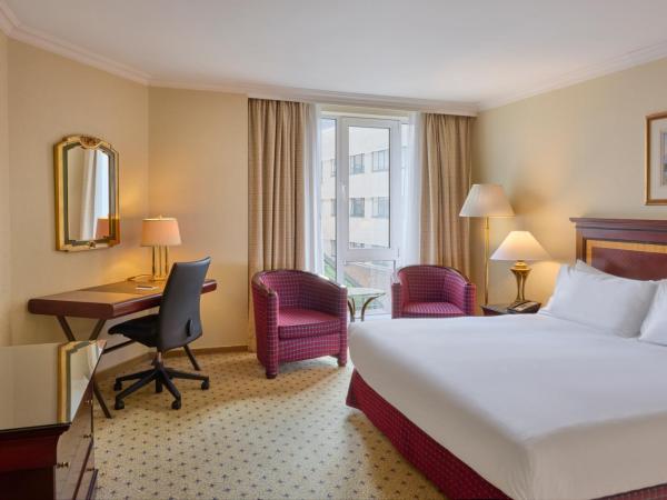 Hilton Antwerp Old Town : photo 4 de la chambre chambre lit king-size