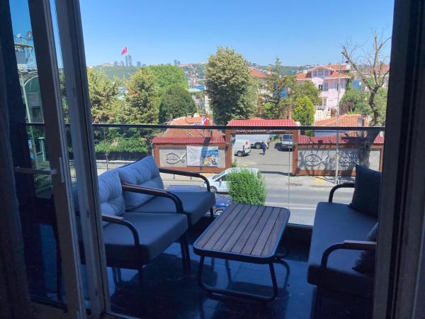 MATEO HOTEL : photo 3 de la chambre suite avec balcon