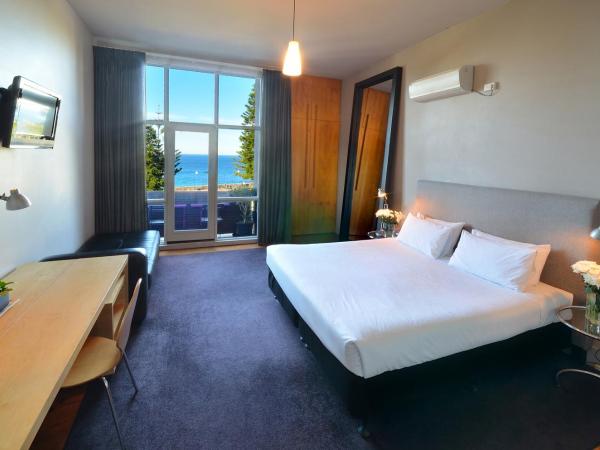 Dive Hotel : photo 2 de la chambre chambre lit king-size - vue sur océan