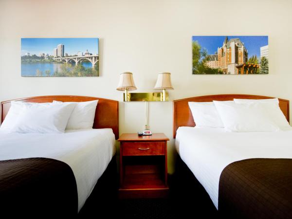 Riviera Motor Inn : photo 4 de la chambre chambre avec 2 grands lits queen-size 
