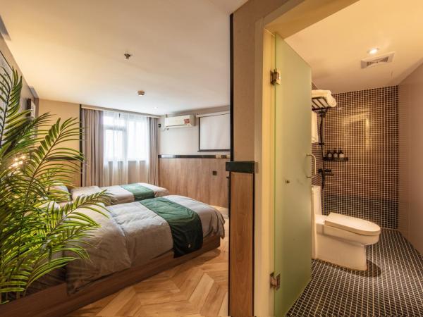 1Forest Hostel Shanghai Hongkou : photo 3 de la chambre chambre lits jumeaux forêt