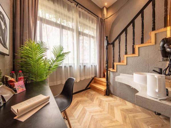 1Forest Hostel Shanghai Hongkou : photo 2 de la chambre chambre triple