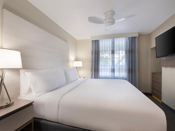 Holiday Inn Resort Orlando Suites - Waterpark, an IHG Hotel : photo 3 de la chambre suite lit king-size 1 chambre avec cuisine