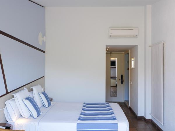 Hotel Blaumar Cadaqués : photo 1 de la chambre chambre double supérieure