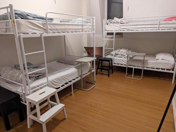 The Parkdale Hostellerie : photo 1 de la chambre lit dans dortoir mixte de 4 lits